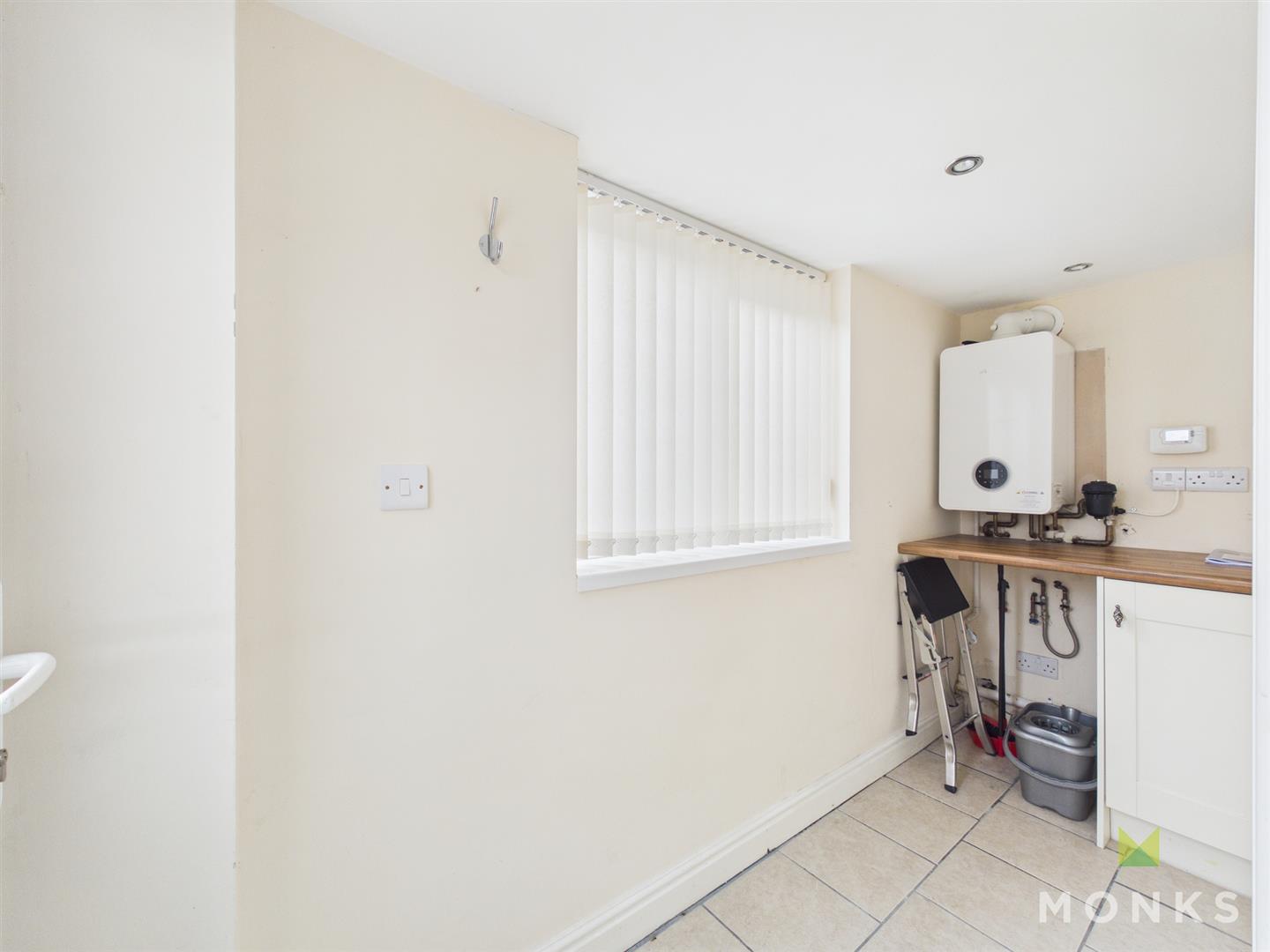 27 Cabin Lane, Oswestry, SY11 2LY For Sale